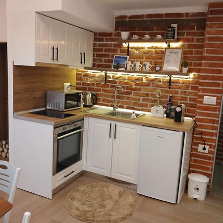Vila Emante Tushemisht Ngoại thất bức ảnh